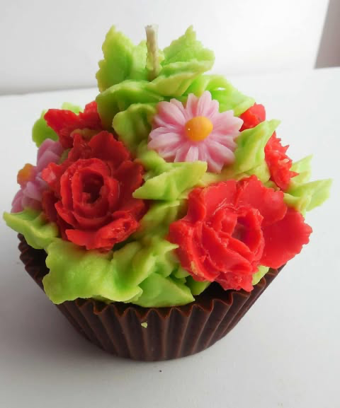 Świeca sojowa w kształcie kwiatków w doniczce 🌸