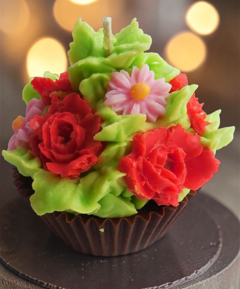 Świeca sojowa w kształcie kwiatków w doniczce 🌸